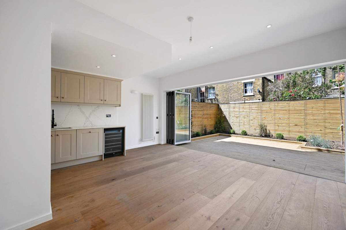 102SSA-ATG-04-XX-PH-A-0025-Flat No.1 Living Room and Kitchen