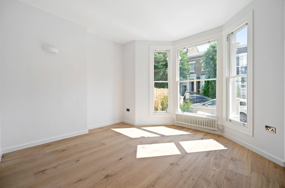 102SSA-ATG-04-XX-PH-A-0029-Flat No.1 Bedroom with Bay Window