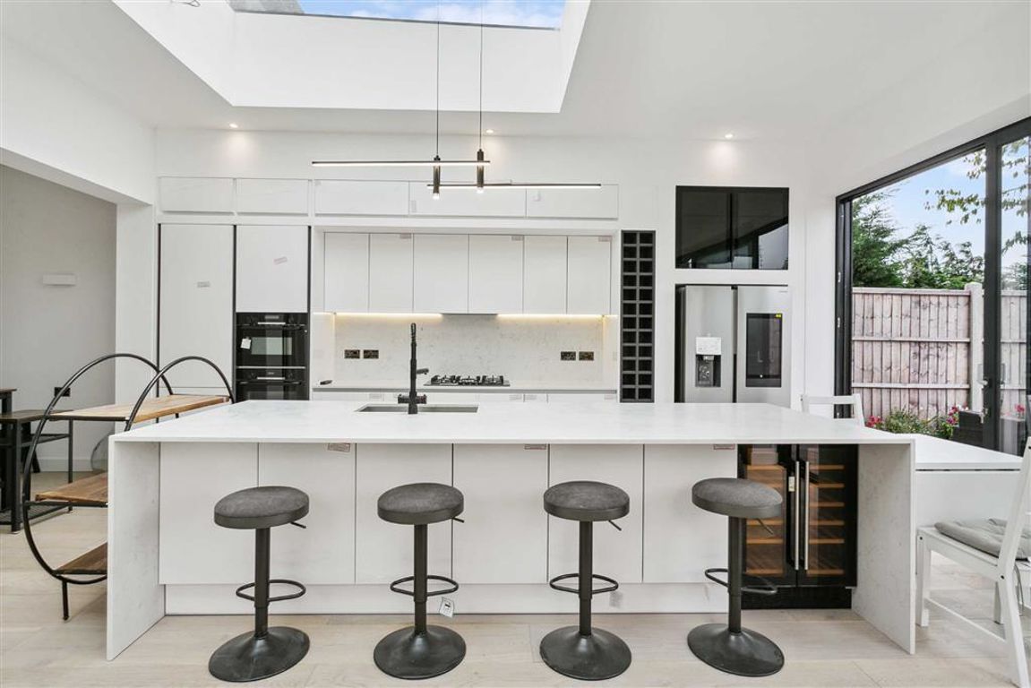 Kitchen (2)
